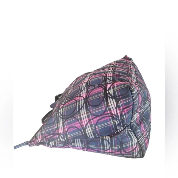 Coach Getaway Nylon Packable Extra-Large Weekender - Picture 10 of 15